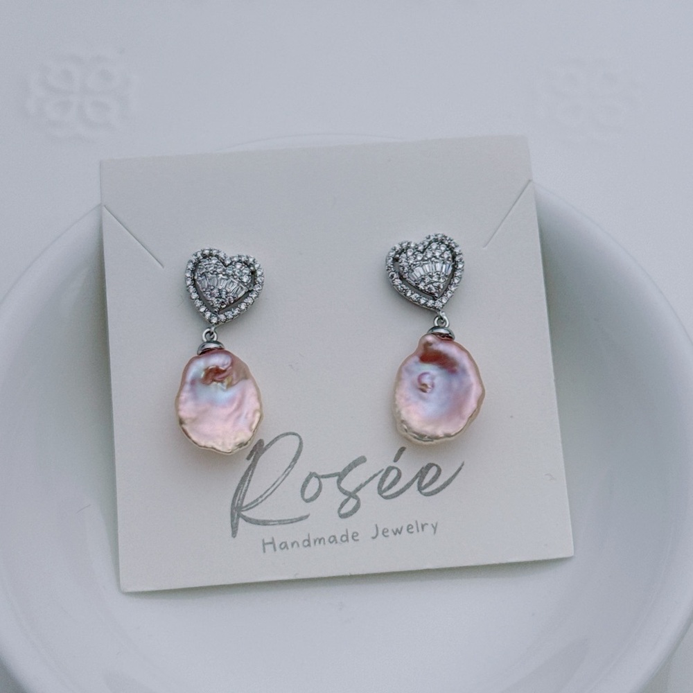 26E159 Handmade Petal Freshwater Baroque Pearl CZ Heart Top Dangling Earrings